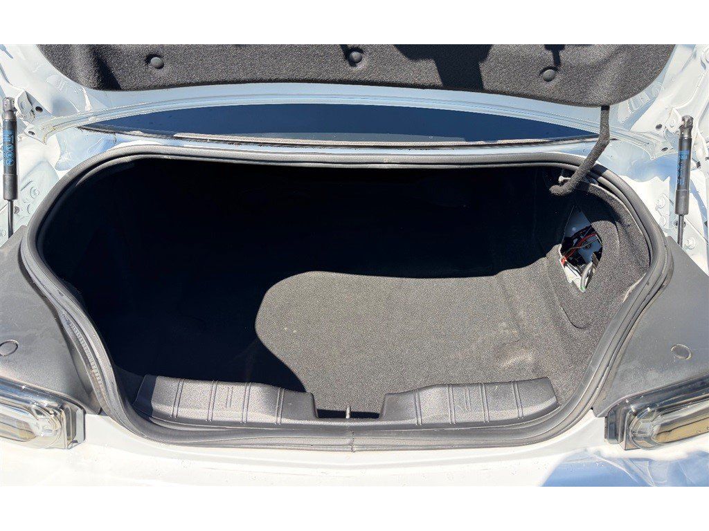 Used 2020 Chevrolet Camaro SS RWD image 26