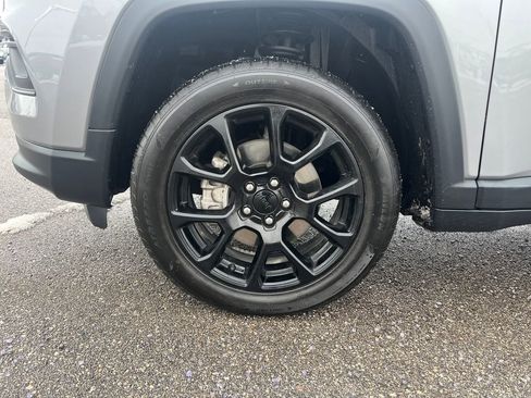 Used 2022 Jeep Compass Altitude w/ Convenience Group image 28