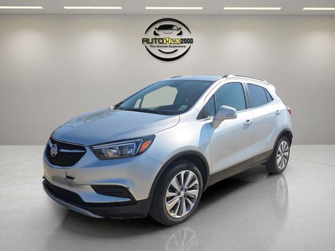 Used 2019 Buick Encore Preferred image 3
