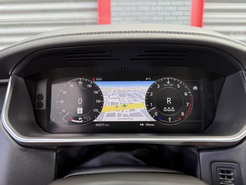 Used 2021 Land Rover Range Rover P525 Westminster Edition LWB image 24