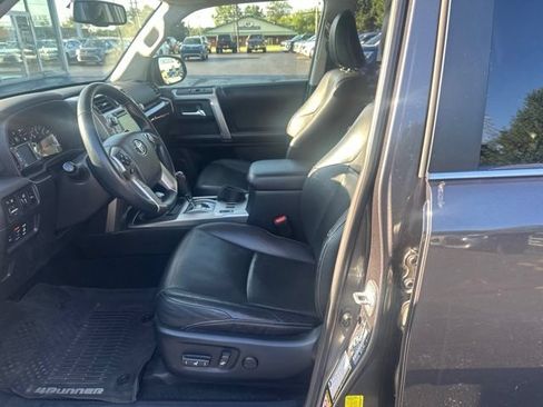 Used 2018 Toyota 4Runner Limited AWD/4WD image 12