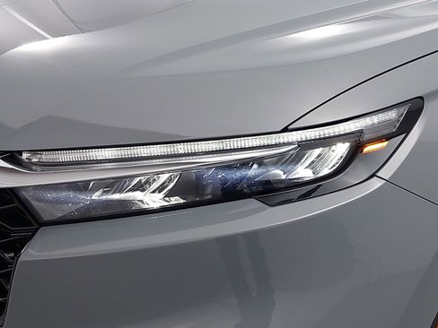 Used 2024 Honda CR-V EX-L image 31
