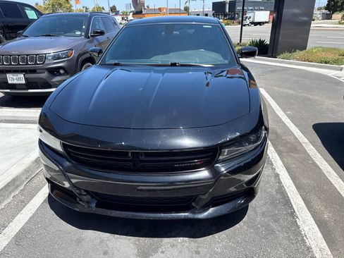 Used 2022 Dodge Charger SXT RWD image 13
