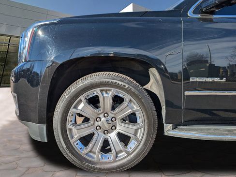 Used 2016 GMC Yukon Denali w/ Open Road Package image 11