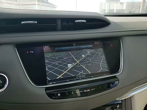 Used 2017 Cadillac XT5 Premium Luxury w/ LPO, Wheel Lock Package image 20