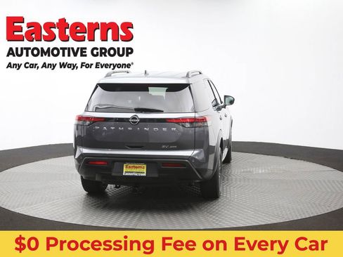 Used 2022 Nissan Pathfinder SV AWD/4WD image 41