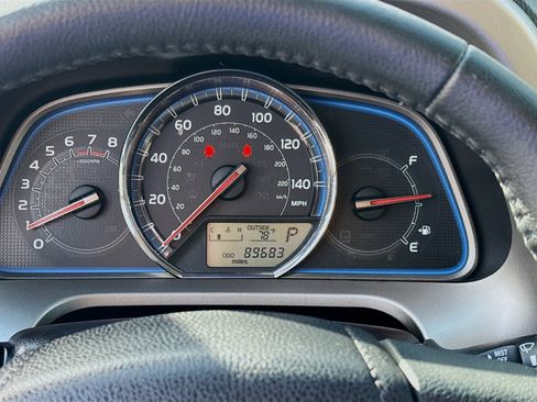 Used 2014 Toyota RAV4 Limited image 11