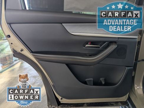 Used 2025 MAZDA CX-70 3.3 Turbo S w/ Premium Package image 12