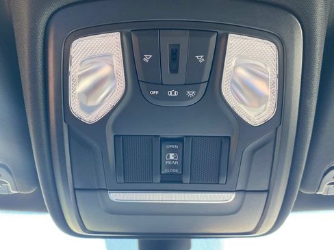 Used 2021 RAM 1500 Big Horn AWD/4WD image 25