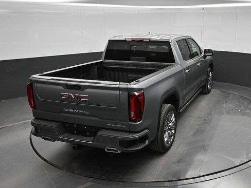 New 2026 GMC Sierra 1500 Denali w/ Denali Reserve Package AWD/4WD image 28