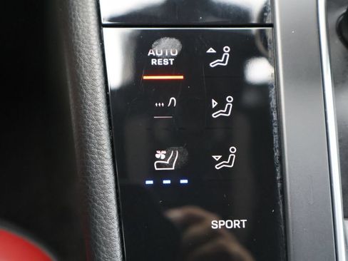 Used 2023 Porsche Macan S AWD/4WD image 26