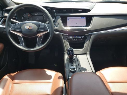 Used 2025 Cadillac XT5 Premium Luxury w/ LPO, Floor Liner Package AWD/4WD image 23