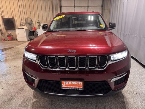 Used 2023 Jeep Grand Cherokee Limited w/ MOPAR Finishing Package image 3