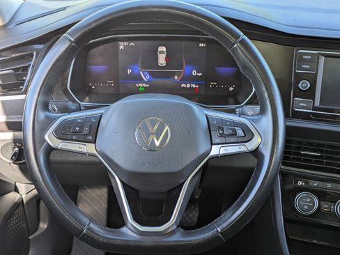 Used 2022 Volkswagen Jetta SE image 18