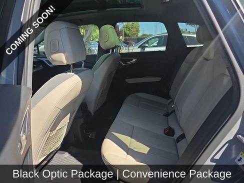 Used 2023 Audi Q4 e-tron Premium Plus w/ Premium Plus AWD/4WD image 3