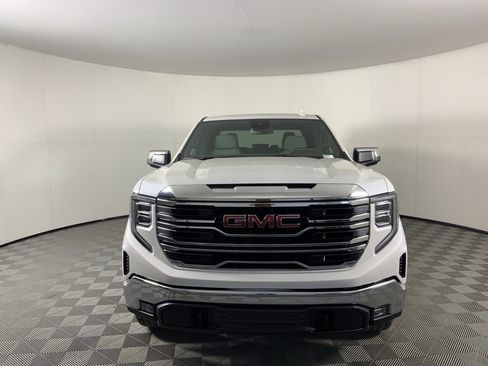 Used 2025 GMC Sierra 1500 SLT w/ SLT Premium Package image 4