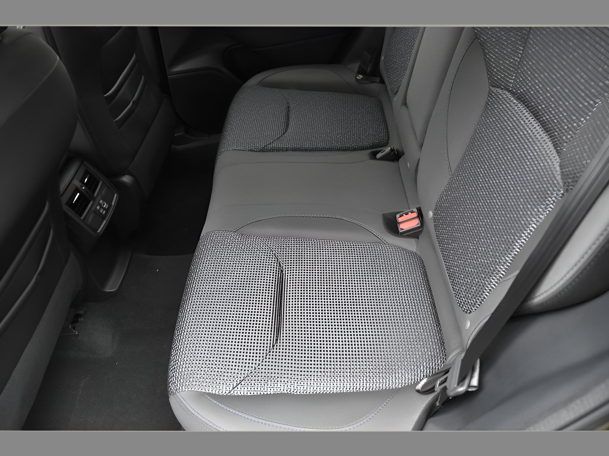 Certified 2026 Subaru Forester Premium w/ Base/Premium Plus Package AWD/4WD image 14