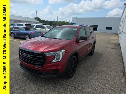 Used 2024 GMC Terrain SLE w/ Driver Convenience Package AWD/4WD image 6