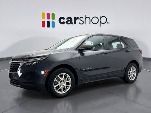 Used 2022 Chevrolet Equinox LS image 1