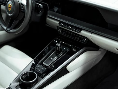 Used 2021 Porsche 911 Carrera image 25