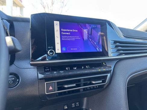 Used 2025 Toyota Camry SE image 21