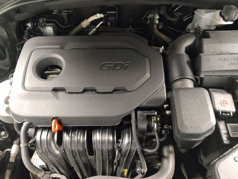 Used 2018 Hyundai Santa Fe Sport image 30