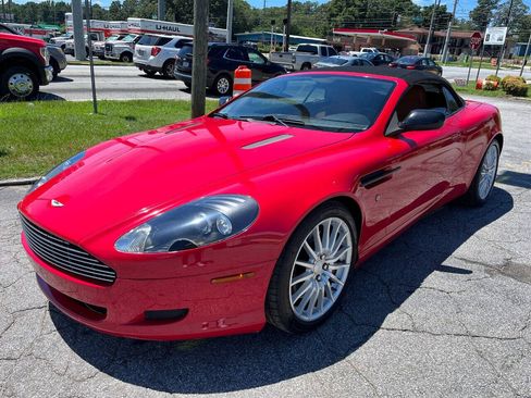Used 2006 Aston Martin DB9 Volante RWD image 2