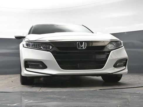 Used 2018 Honda Accord Sport image 26