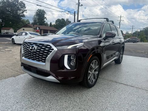 Used 2022 Hyundai Palisade Limited FWD image 2