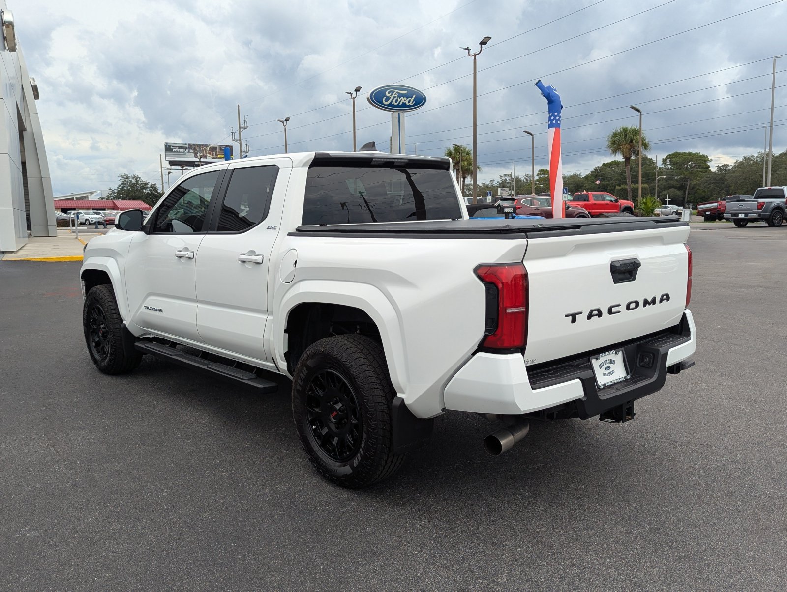 Used 2026 Toyota Tacoma SR5 RWD image 7