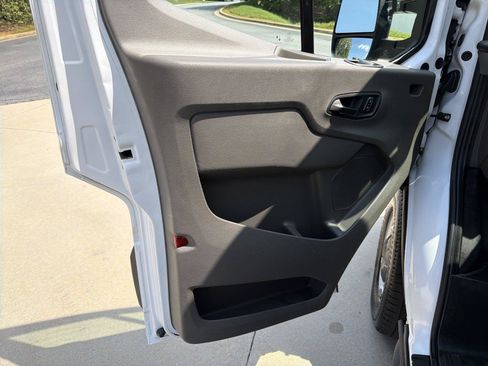 Used 2023 Ford Transit 150 Medium Roof RWD image 8