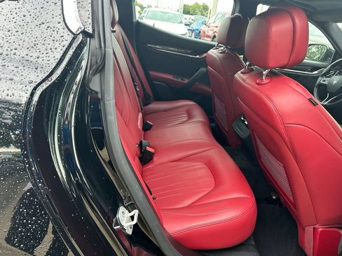 Used 2020 Maserati Ghibli RWD image 33