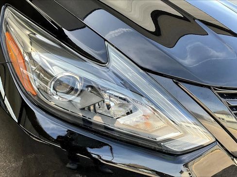 Used 2018 Nissan Altima 2.5 SR w/ SR Midnight Edition FWD image 26