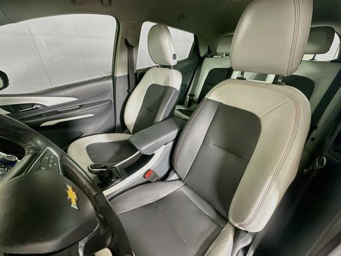Used 2017 Chevrolet Bolt Premier FWD image 13
