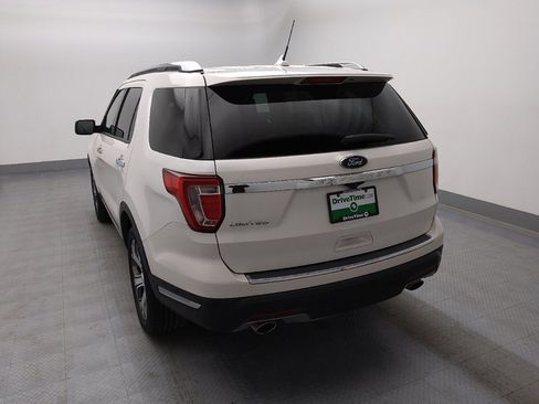 Used 2019 Ford Explorer Limited w/ Limited Luxury Package FWD image 7