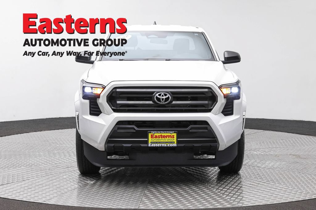 Used 2025 Toyota Tacoma SR RWD image 4