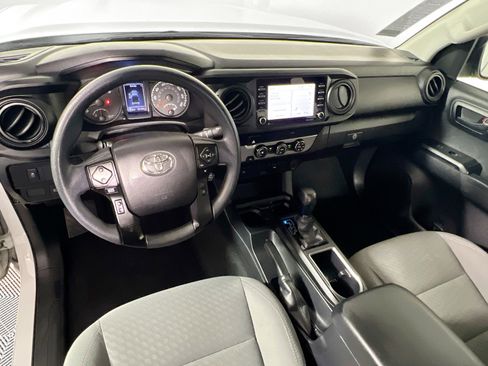Used 2022 Toyota Tacoma SR w/ SX Package image 28