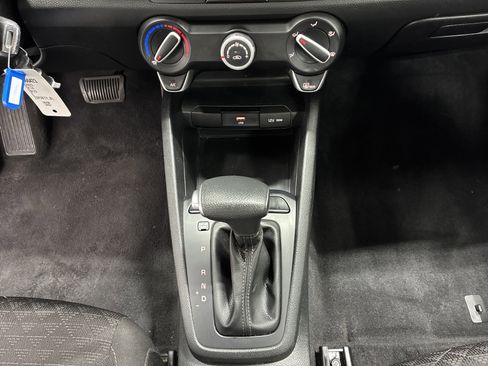 Used 2021 Kia Rio S image 17