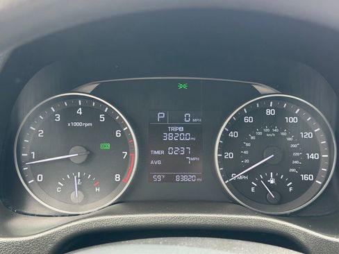 Used 2018 Hyundai Elantra SE w/ Cargo Package FWD image 14