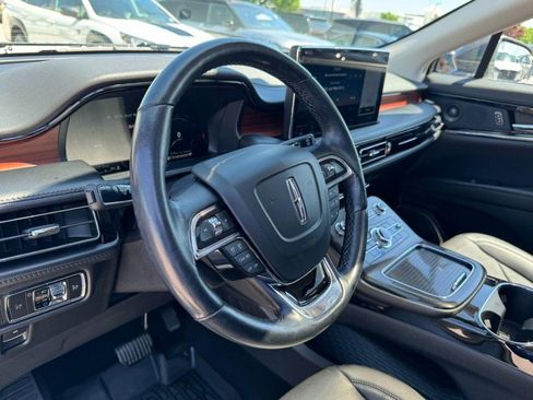 Used 2023 Lincoln Nautilus Reserve w/ Monochromatic Package AWD/4WD image 15