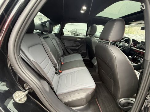 Used 2025 Volkswagen Jetta GLI Autobahn w/ GLI Black Package FWD image 23