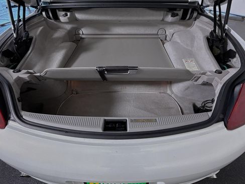 Used 2003 Lexus SC 430 Convertible image 32