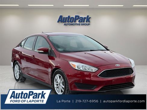 Used 2017 Ford Focus SE image 1