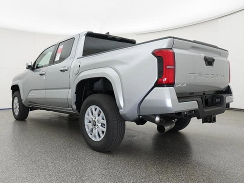 New 2026 Toyota Tacoma SR5 AWD/4WD image 17