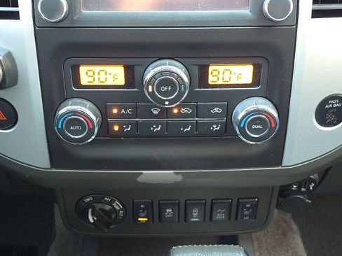 Used 2018 Nissan Frontier PRO-4X image 31