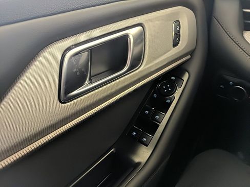 Certified 2025 Ford Explorer Active image 26