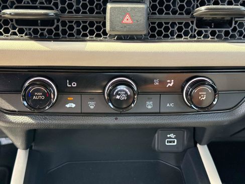 Certified 2023 Honda HR-V LX image 22