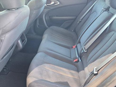 Used 2016 Chrysler 200 Limited w/ Anniversary Edition FWD image 18