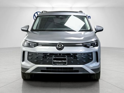New 2026 Volkswagen Tiguan SE image 8
