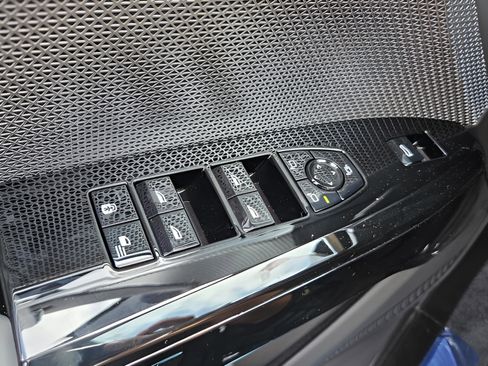 New 2025 BMW i7 xDrive60 image 26